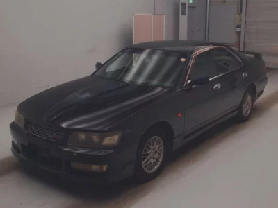 Nissan LAUREL  с аукциона в Японии