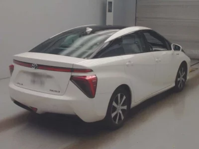 Toyota MIRAI  с аукциона в Японии