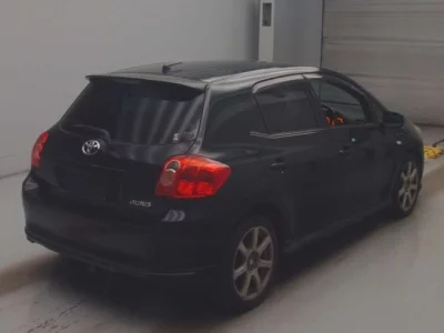 Toyota AURIS  с аукциона в Японии