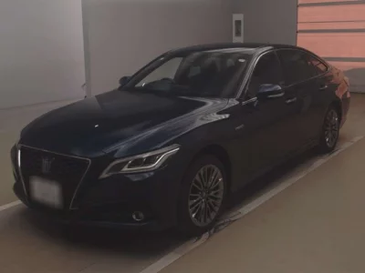 Toyota CROWN  с аукциона в Японии