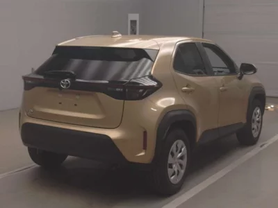 Toyota YARIS CROSS  с аукциона в Японии