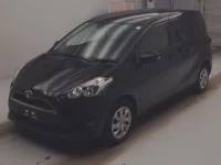 Toyota SIENTA лот № 476 оценка RA  с аукциона в Японии 1