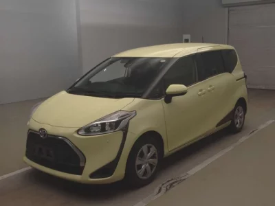 Toyota SIENTA  с аукциона в Японии