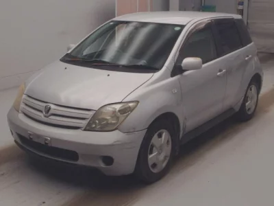 Toyota IST  с аукциона в Японии