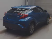 Toyota C-HR лот № 569 оценка R  с аукциона в Японии 1