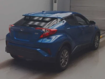 Toyota C-HR  с аукциона в Японии