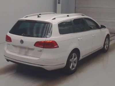 Volkswagen PASSAT VARIANT  с аукциона в Японии