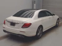 Mercedes-Benz E CLASS лот № 7022 оценка 4  с аукциона в Японии 1
