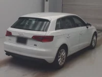 Audi A3 лот № 7039 оценка 3.5  с аукциона в Японии 1