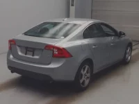 Volvo S60 лот № 7053 оценка 3.5  с аукциона в Японии 1