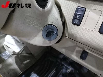 Toyota PORTE  с аукциона в Японии