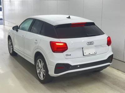 Audi Q2  с аукциона в Японии