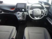 Toyota SIENTA лот № 9017 оценка 3.5  с аукциона в Японии 2
