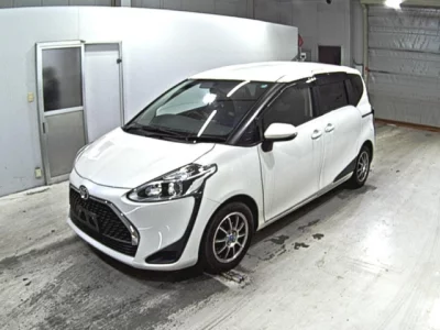 Toyota SIENTA  с аукциона в Японии