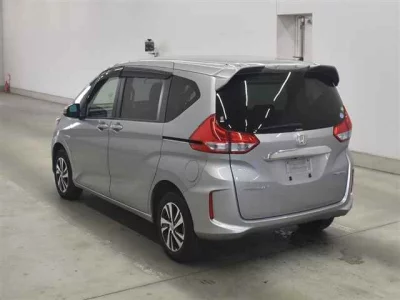 Honda FREED  с аукциона в Японии
