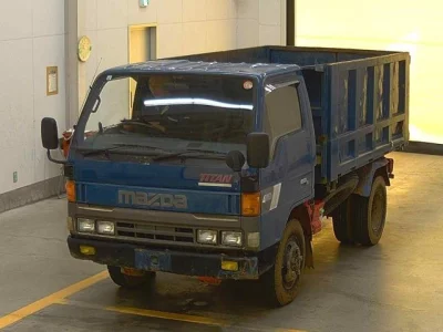 Mazda TITAN  с аукциона в Японии