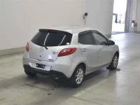 Mazda DEMIO лот № 80039 оценка 3.5  с аукциона в Японии 4