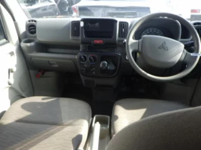 Mitsubishi MINICAB VAN