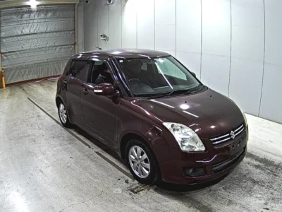 Suzuki SWIFT  с аукциона в Японии