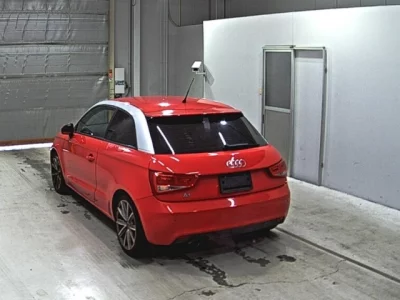 Audi A1  с аукциона в Японии