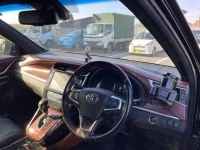 Toyota HARRIER лот № 80072 оценка R  с аукциона в Японии 2