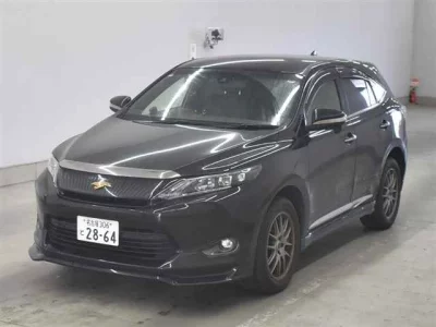 Toyota HARRIER  с аукциона в Японии