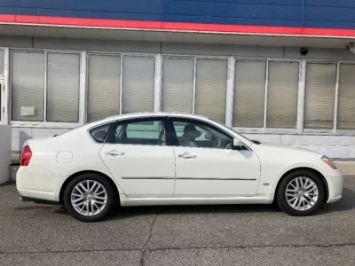 Nissan FUGA  с аукциона в Японии