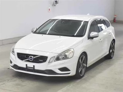 Volvo V60  с аукциона в Японии