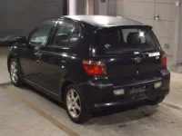 Toyota VITZ лот № 8067 оценка 3  с аукциона в Японии 1