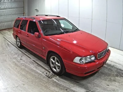 Volvo V70  с аукциона в Японии