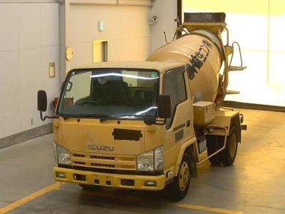 Isuzu ELF  с аукциона в Японии
