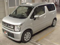 Suzuki WAGON R лот № 8075 оценка 3  с аукциона в Японии 3