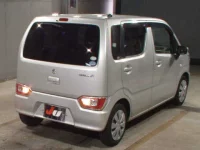 Suzuki WAGON R лот № 8075 оценка 3  с аукциона в Японии 4