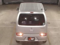 Suzuki WAGON R лот № 8075 оценка 3  с аукциона в Японии 5