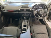 Mazda AXELA лот № 2062 оценка 3.5  с аукциона в Японии 4