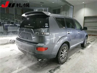 Mitsubishi OUTLANDER  с аукциона в Японии