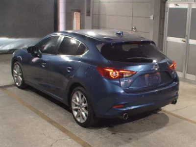 Mazda AXELA  с аукциона в Японии