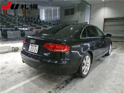 Audi A4  с аукциона в Японии
