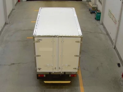 Toyota DYNA  с аукциона в Японии