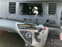 Toyota ISIS лот № 80140 оценка R  с аукциона в Японии 5