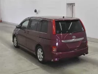 Toyota ISIS лот № 80140 оценка R  с аукциона в Японии 1