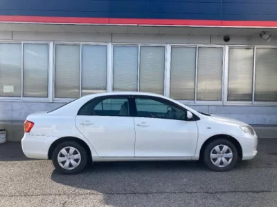 Toyota COROLLA AXIO  с аукциона в Японии