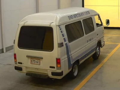 Isuzu ELF  с аукциона в Японии