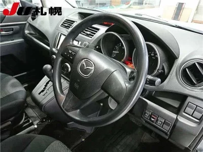 Mazda PREMACY  с аукциона в Японии