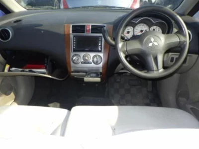 Mitsubishi COLT  с аукциона в Японии