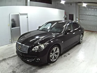 Nissan FUGA  с аукциона в Японии