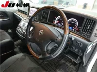 Nissan ELGRAND лот № 103 оценка R  с аукциона в Японии 2