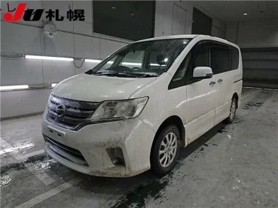 Nissan SERENA  с аукциона в Японии