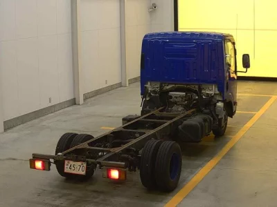 Isuzu ELF  с аукциона в Японии