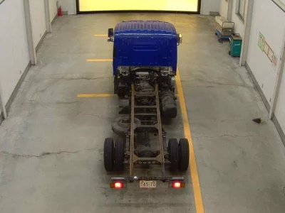 Isuzu ELF  с аукциона в Японии